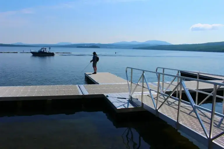 Choosing a dock for your lake